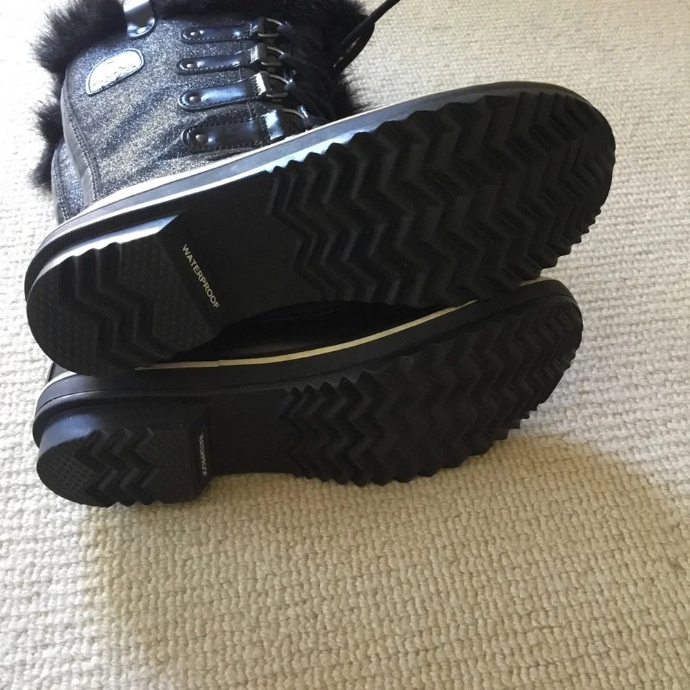 Sorel Black Faux Fur Lace-Up Winter Boots